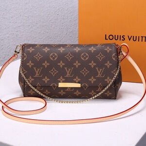 🧚🏻‍♀️Louis Vuitton 🧚🏻‍♀️Monogram Favorite MM Shoulder Bag